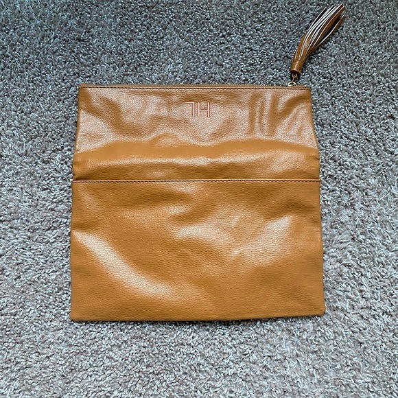 HL Purse with Gold Strap - Picture 1 of 6